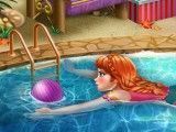 Anna Frozen na piscina