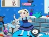 Bebê Elsa limpeza do quarto