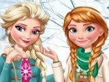 Anna e Elsa vestir roupas de natal