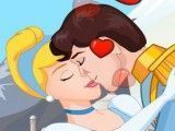 Cinderela e príncipe beijar