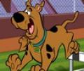 Scooby Doo apostando corrida com o fantasma
